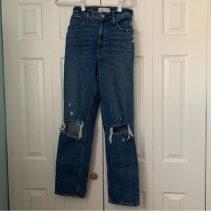 Abercrombie & Fitch Curve Love Ultra High Rise 90’s Straight Size 2 Regular